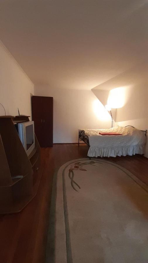 Na Saharova Apartment